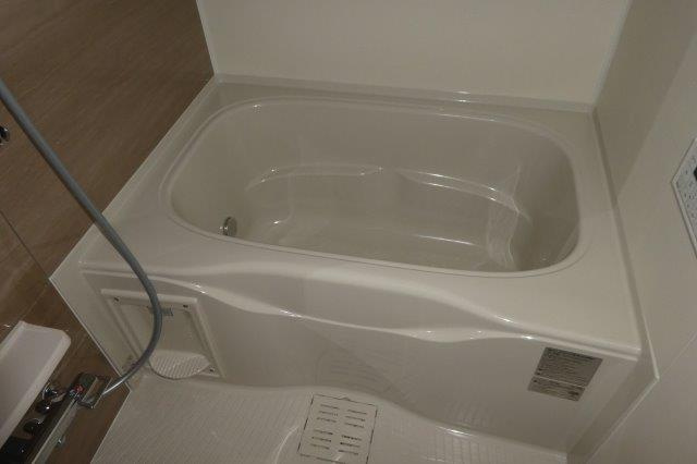 グレイスメゾンAの浴室|追い炊き付き