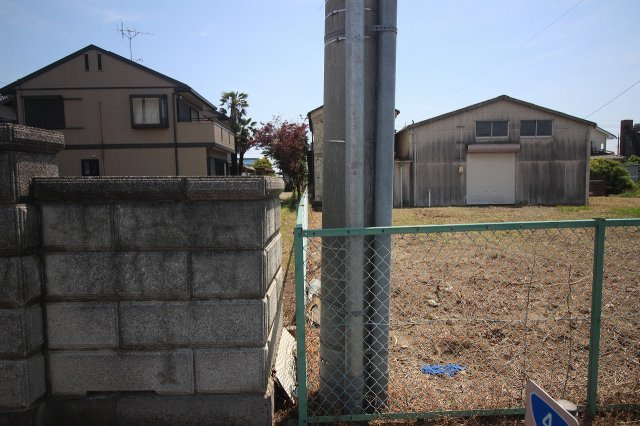 小山市間々田の外観|北東側との境界部分（2026年5月撮影）