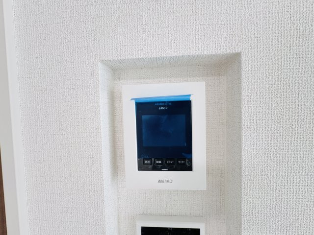 流山市松ケ丘４丁目新築戸建【東小学校:10分】のセキュリティ|来客時も安心のTVモニター付きインターフォン