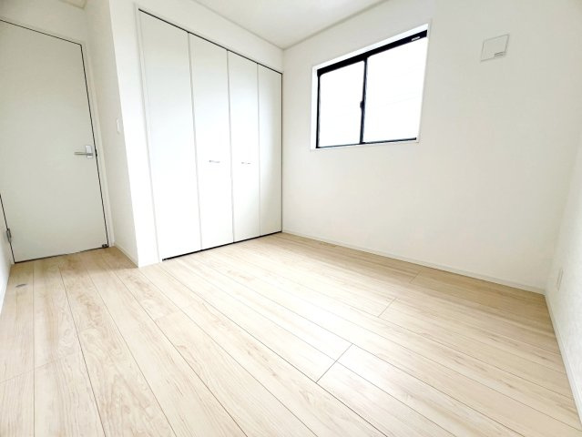 吉田町住吉　第13／の洋室
