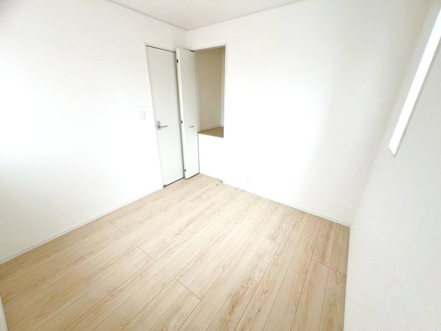 吉田町住吉　第13／の洋室