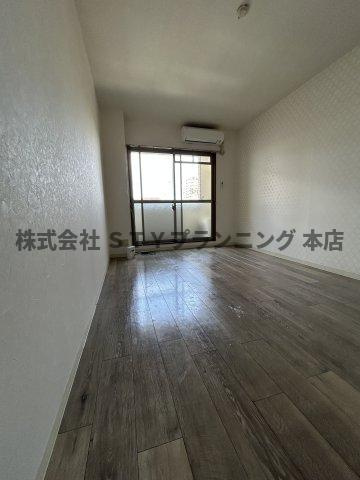 仲介手数料０円！プリムローズマンションの居間・リビング