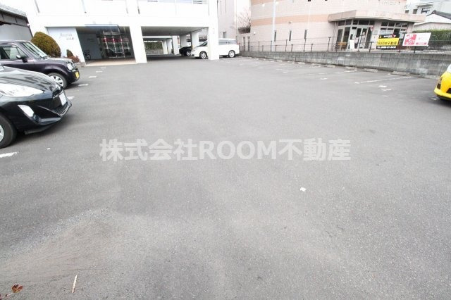 フローリッシュ広呂原の駐車場|駐車場です