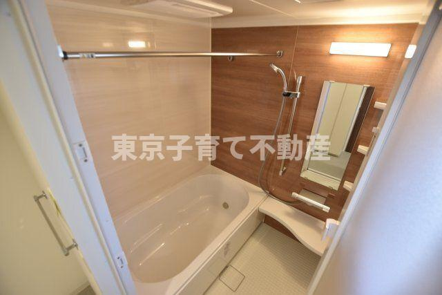 アソシエ―ル文京白山の浴室