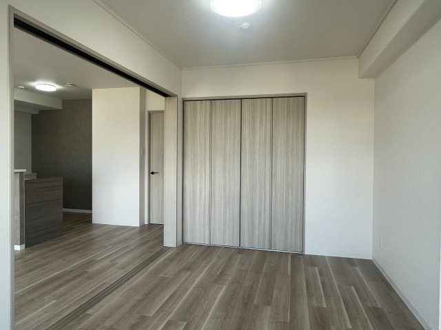ダイヤガーデン江波の洋室|和室から洋室への変更しています。