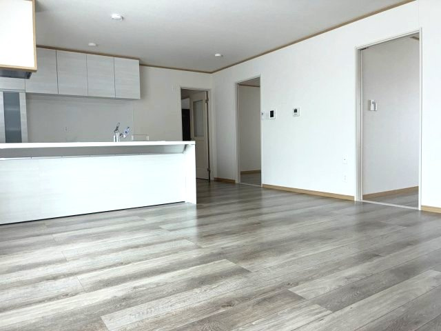 【居間・リビング】の画像