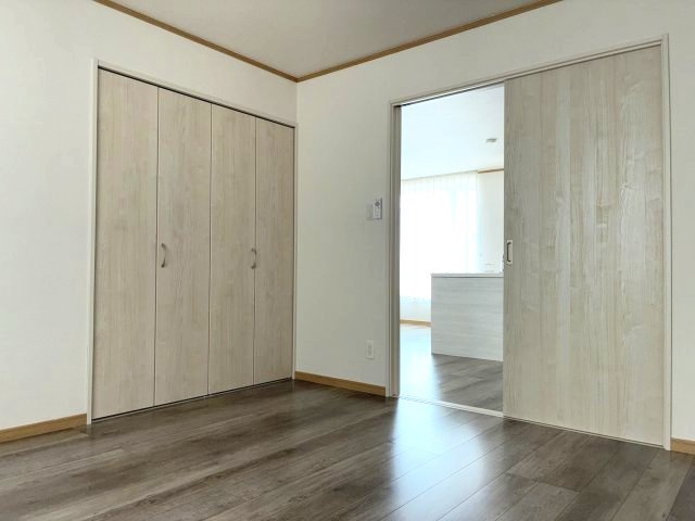 【寝室】の画像