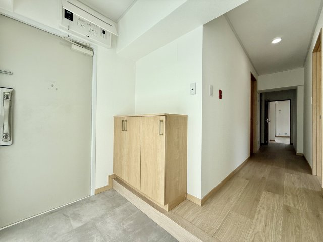 名古屋市天白区表山２丁目の中古マンションの玄関