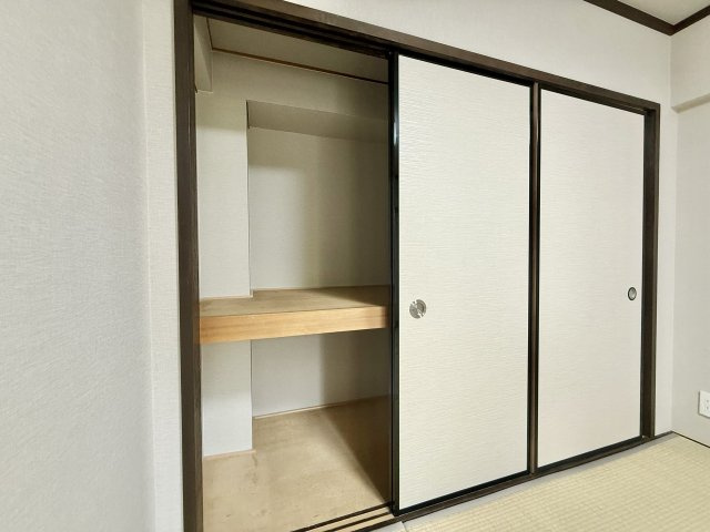名古屋市天白区表山２丁目の中古マンションの収納