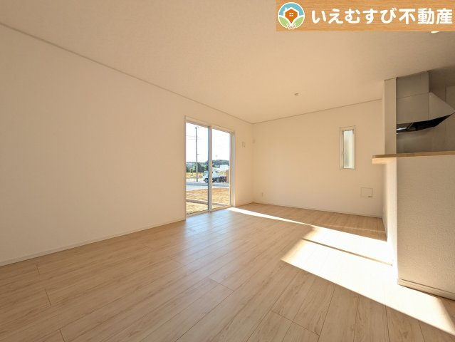 Cradle garden　寄居町用土第4の居間・リビング|ご家族みんながゆったりくつろげるリビング
ゆとりの空間でくつろいだり遊んだり、家族の時間が楽しみですね♪