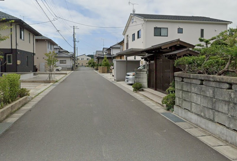 【建築条件付売地】　いわき市中神谷4期　限定1区画の前面道路含む現地写真|北側6ｍ公道