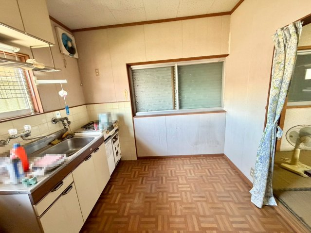 泉佐野市市場西１丁目店舗付住宅のキッチン|２階ＤＫ