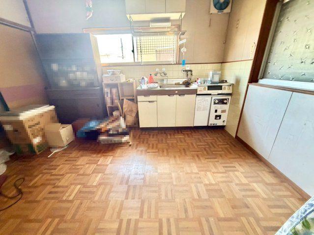 泉佐野市市場西１丁目店舗付住宅のキッチン|２階ＤＫ