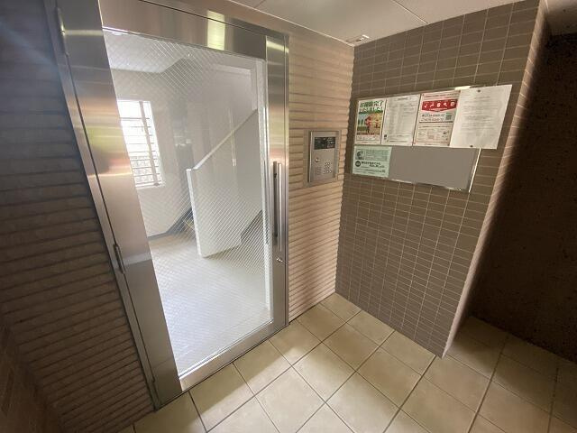 セイバリー　レジデンスのエントランス