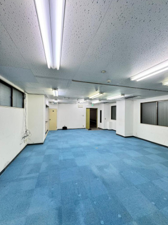 大阪市中央区和泉町１丁目の事務所の内装