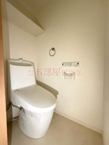 THE NOBLES 花畑駅前のトイレ|コンパクトで使いやすいトイレです