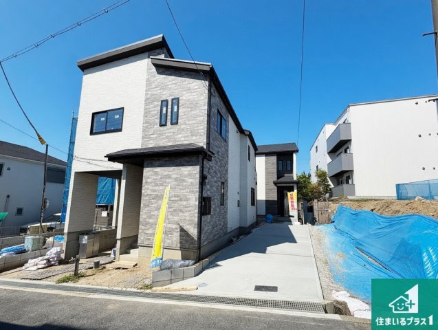 高槻市昭和台町　新築一戸建て