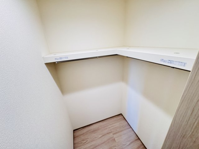 松戸市中金杉4丁目新築戸建【小金北小学校:7分】の収納|7.75帖寝室・ウォークインクローゼット