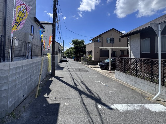 松戸市中金杉4丁目新築戸建【小金北小学校:7分】の前面道路含む現地写真|北側前面道路