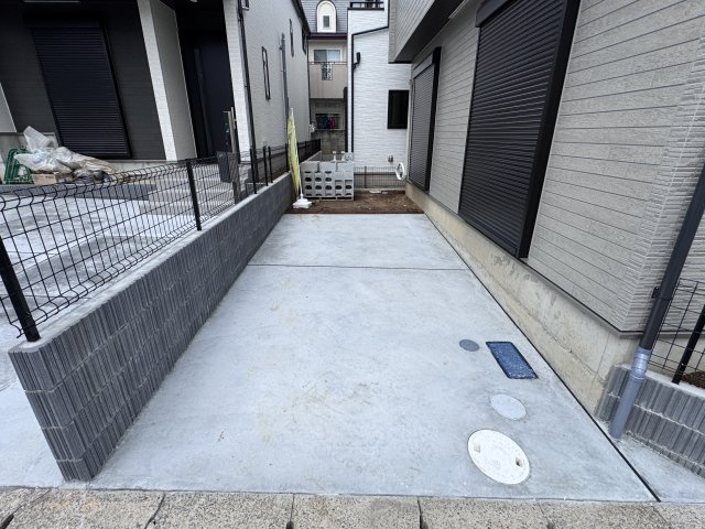 松戸市中金杉4丁目新築戸建【小金北小学校:7分】の駐車場|B号棟駐車スペース