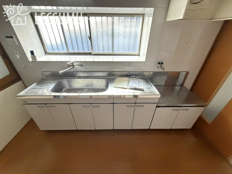 姫路市白浜町/中古戸建のキッチン
