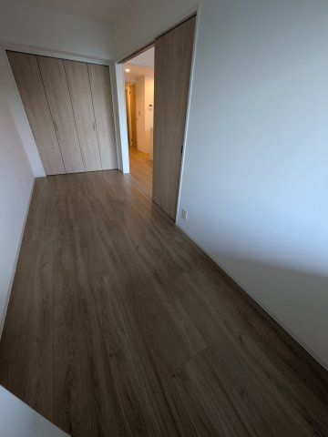 メジリス　新羽の内装