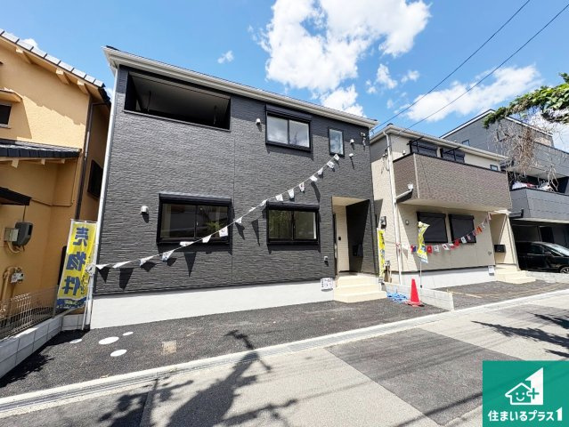 高槻市永楽町　第2期　新築一戸建ての外観|安心の10年保証！外観を美しく保ち、雨水で汚れを落とします！気になることがありましたら、お気軽にお問い合わせください！