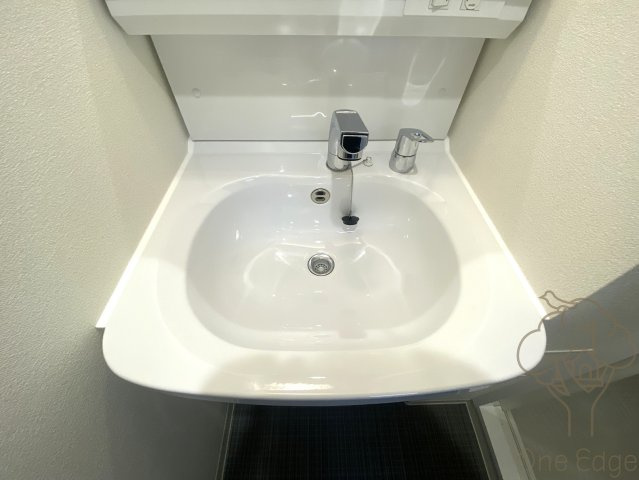 プレサンス大阪同心メゾヴィータの独立洗面台