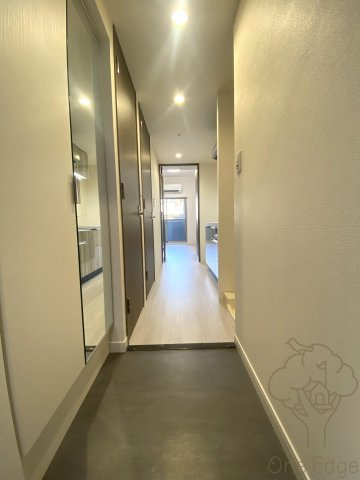 プレサンス大阪同心メゾヴィータの玄関
