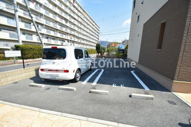 【駐車場】