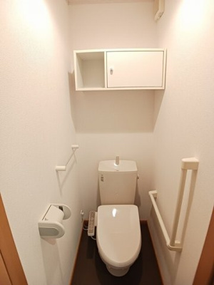 【トイレ】 | スウィ－ト・クリアネス | トイレもきれいです