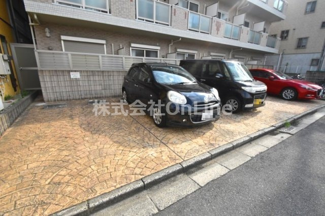 【駐車場】