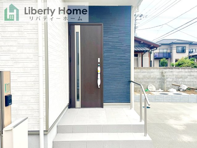 ひたちなか市津田　新築戸建　A号棟のエントランス