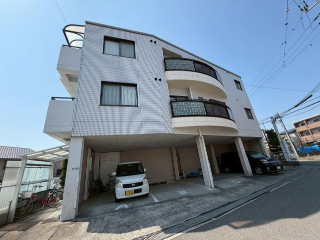 サンハイツ坂末の外観