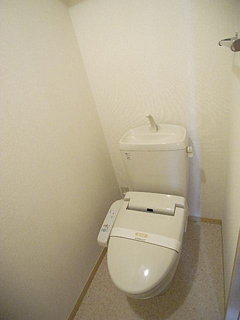 コーポクリスタルのトイレ