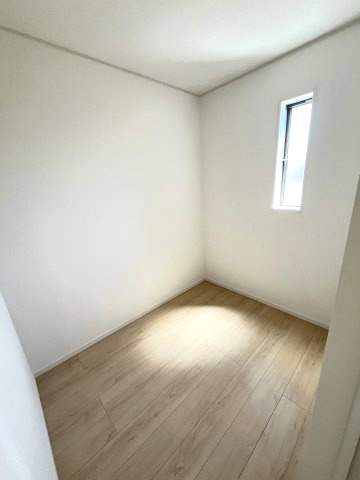 【収納】 | 福岡市早良区小田部4丁目第5　1号棟（全1棟）【仲介手数料無料・0円】 | 現地写真。