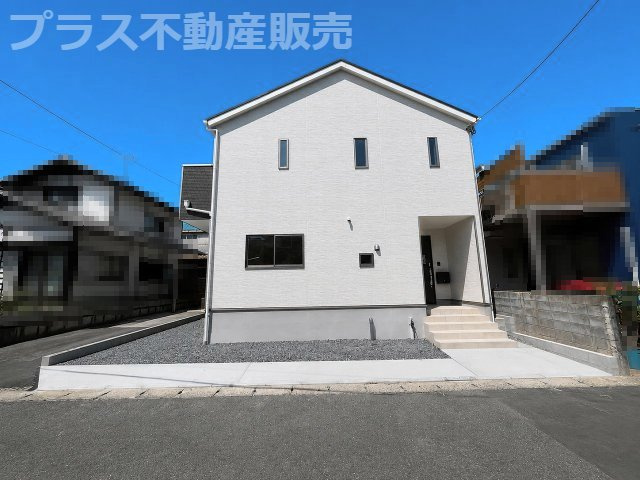 【外観】 | 福岡市早良区小田部4丁目第5　1号棟（全1棟）【仲介手数料無料・0円】 | 現地写真。プラス不動産販売なら、現場の全ての棟をまとめてご見学頂けます。