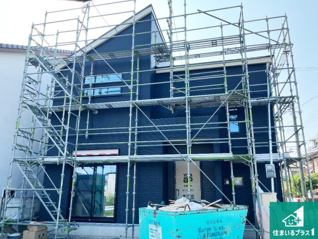加古川市尾上町今福　新築一戸建ての外観|周辺は落ち着いた街並みの住宅地！子育てがしやすい住環境です！まだ未完成ですが、現地でしかわからない事もございます。是非一度ご覧ください。