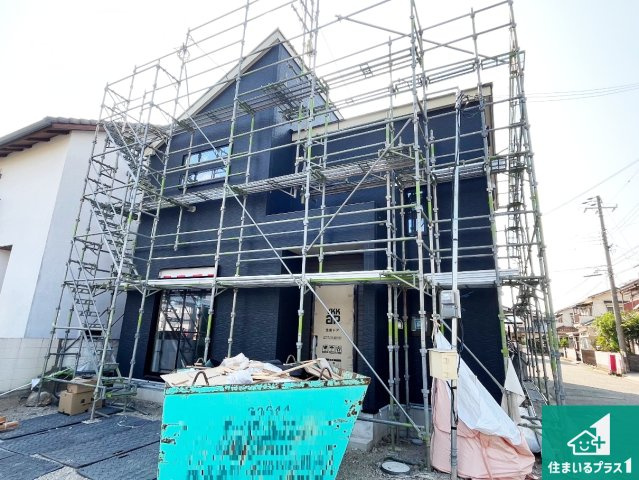 加古川市尾上町今福　新築一戸建ての外観|周辺は落ち着いた街並みの住宅地！子育てがしやすい住環境です！まだ未完成ですが、現地でしかわからない事もございます。是非一度ご覧ください。
