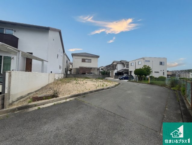 加古川市尾上町今福　新築一戸建ての前面道路含む現地写真|周辺は落ち着いた街並みの住宅地！子育てがしやすい住環境です！まだ未完成ですが、現地でしかわからない事もございます。是非一度ご覧ください。