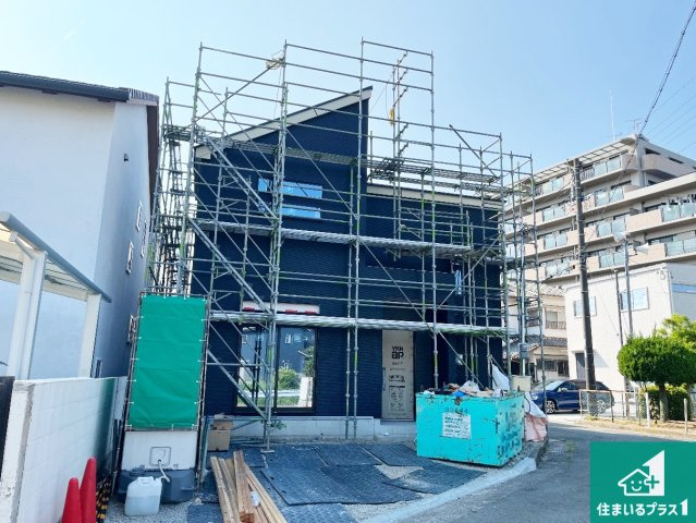 加古川市尾上町今福　新築一戸建ての外観|周辺は落ち着いた街並みの住宅地！子育てがしやすい住環境です！まだ未完成ですが、現地でしかわからない事もございます。是非一度ご覧ください。