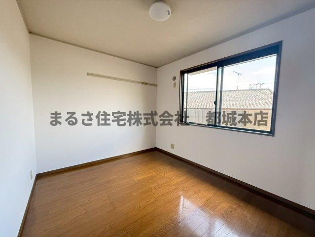 セジュールウエストの洋室|リフォーム中