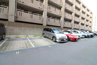 【駐車場】 | ココマリーニ