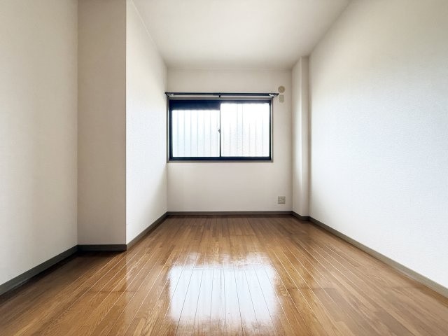 ミルキーハウス 南棟の洋室