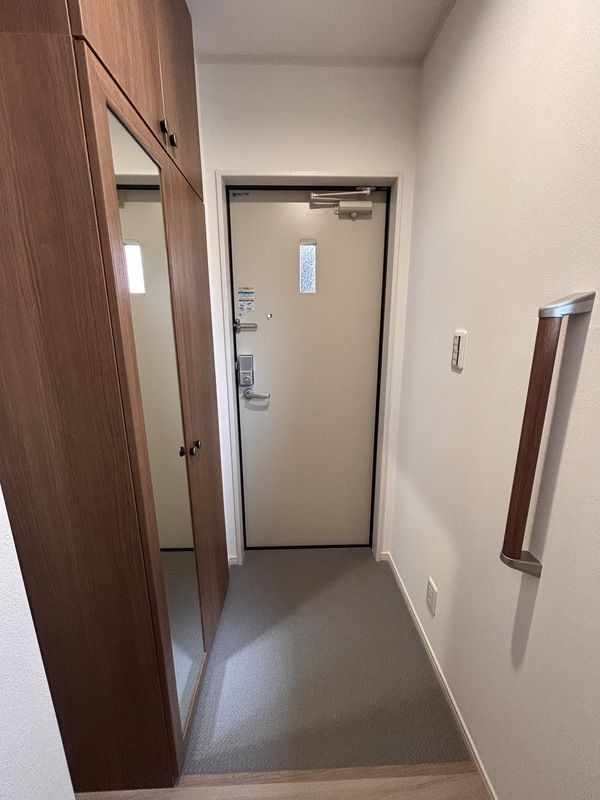 サンライズ登戸Ⅰの玄関