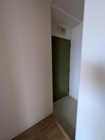 ブライト御影の玄関