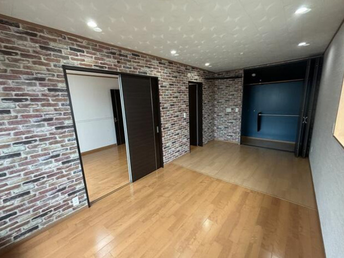 愛甲郡愛川町田代　中古戸建の洋室