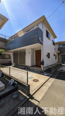 藤沢市稲荷１丁目１２１－８戸建