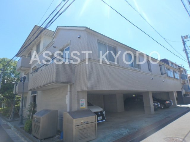 リビエール宮の坂の外観