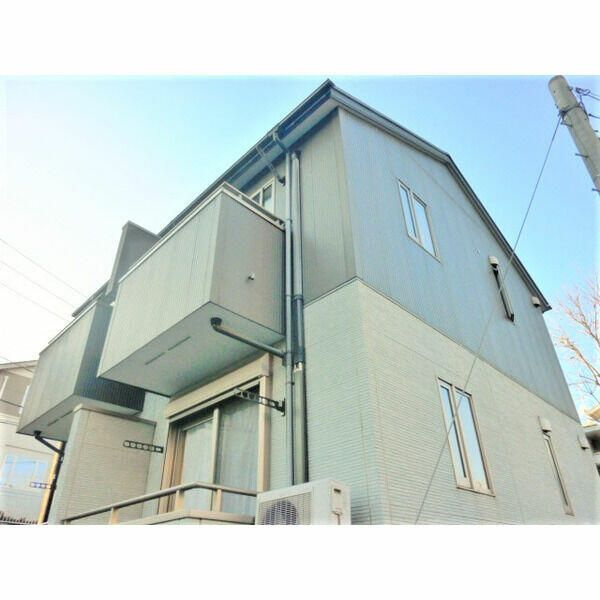 シャトー氷川台の外観